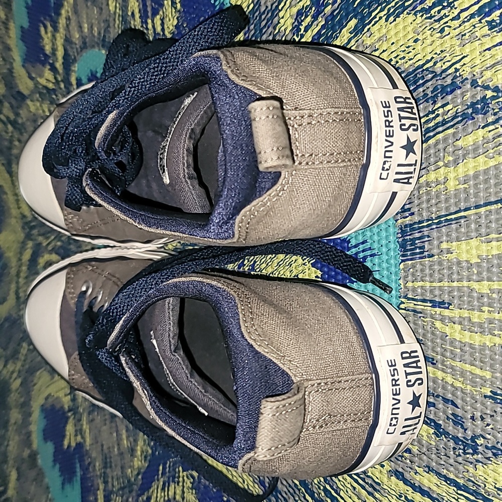 Converse - Picture 2 of 7